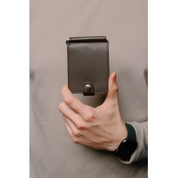 Затискач для купюр із натуральної гладкої шкіри SR013 (коричневий) Затискач для купюр із натуральної гладкої шкіри SR013 (коричневий)