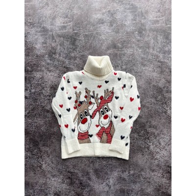 Теплий дитячий светр "Олені в серцях" білий